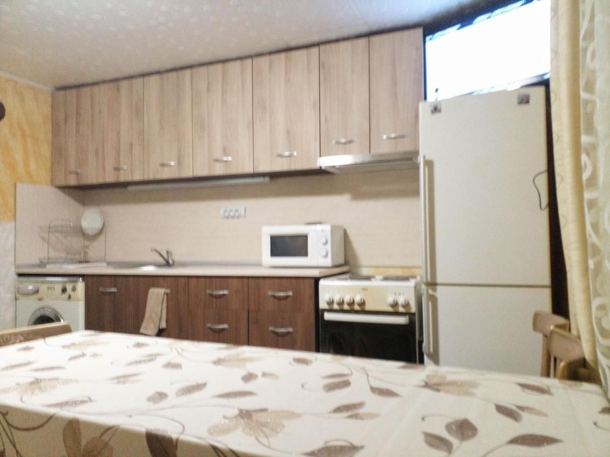 Guest House Emiliya Ovchartsi  Luaran gambar
