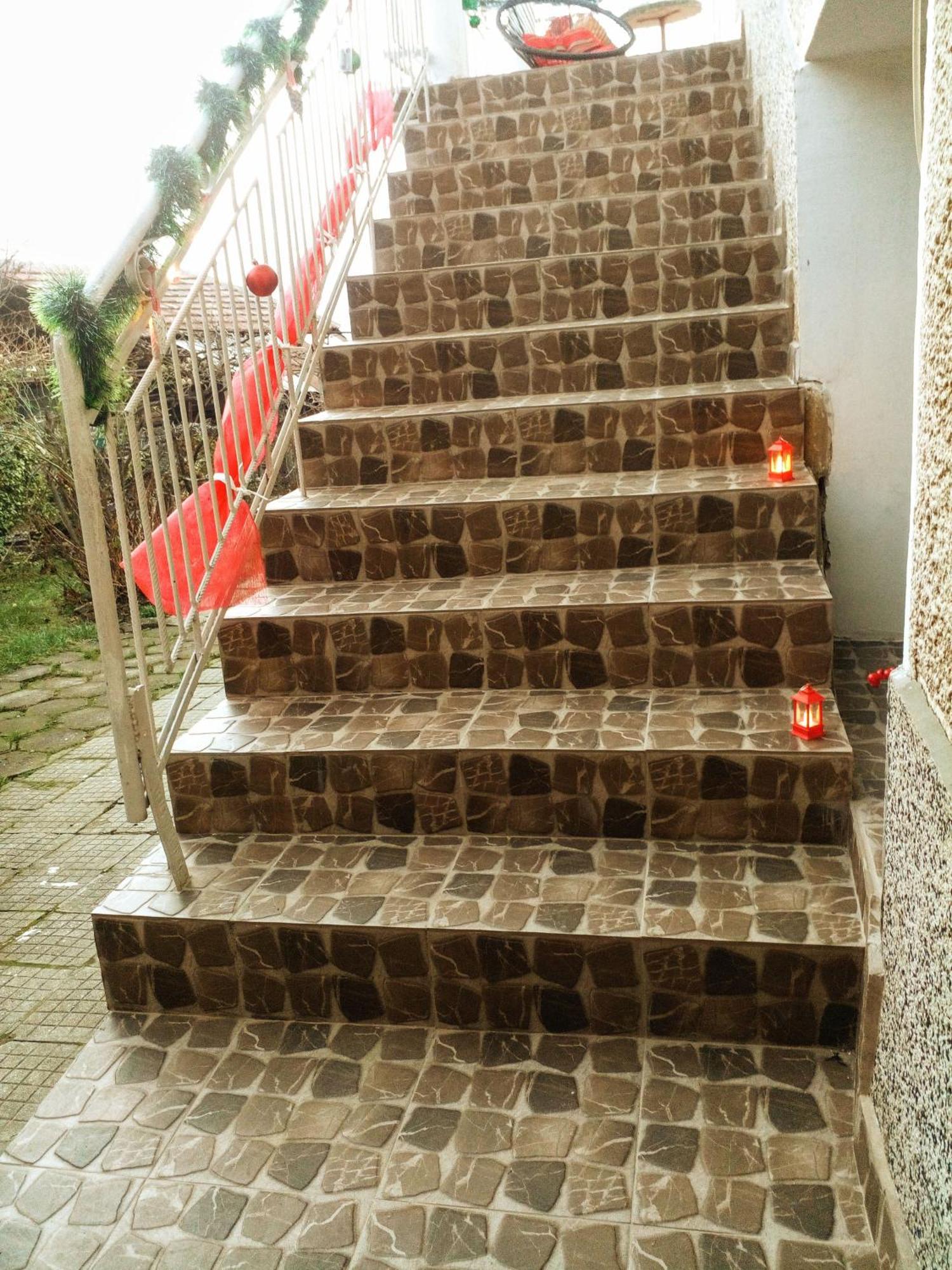 Guest House Emiliya Ovchartsi  Luaran gambar