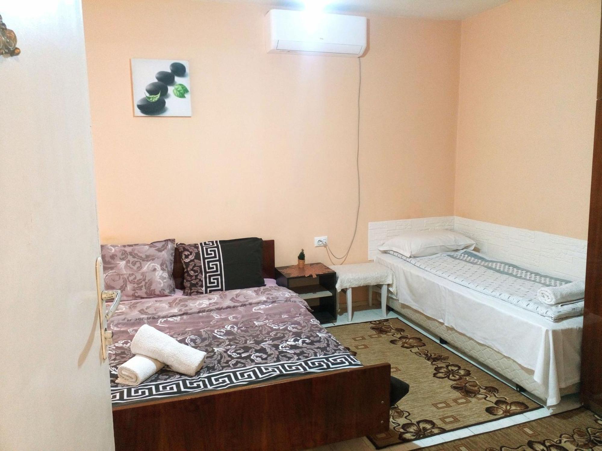 Guest House Emiliya Ovchartsi  Luaran gambar